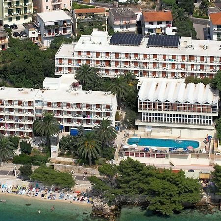 Hotel Aurora Podgora Esterno foto